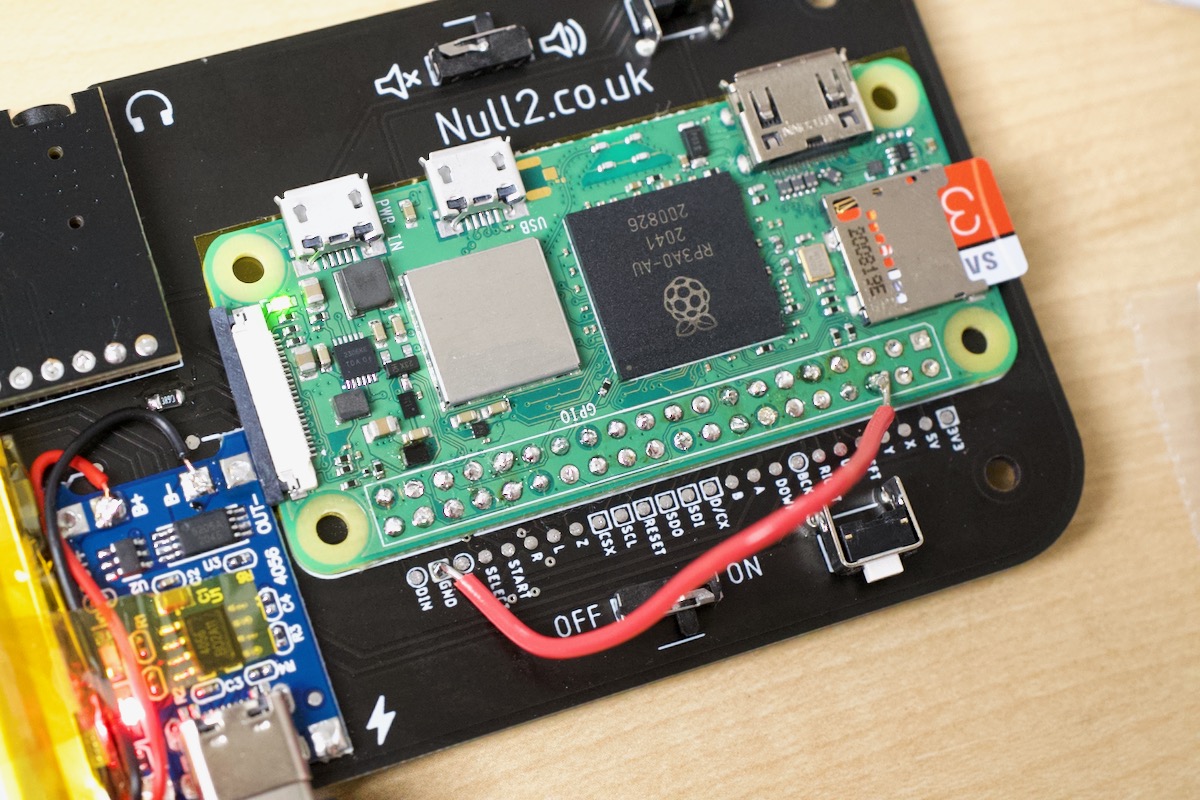Bodge wire on GND on Pi Zero 2 on Null 2 board
