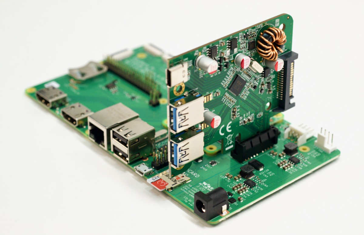 Syba USB 3.1 PCIe adapter board in Raspberry Pi Compute Module 4 IO board