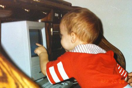 Jeff points at a Mac SE/30