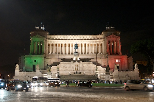 Rome - Monument to Vittorio Emmanuele with 18-35mm