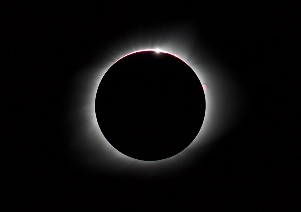 2017 Total Solar Eclipse Bailey's beads and solar flare by Jeff Geerling