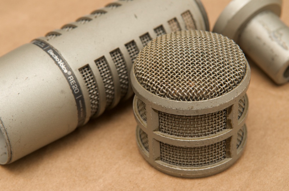 Electro-Voice RE20 Nasty old mic mesh grill