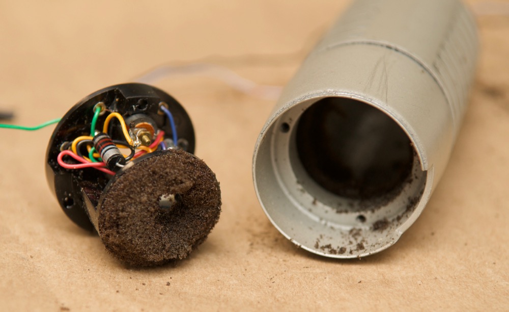 Electro-Voice RE20 goop on circuit plastic housing