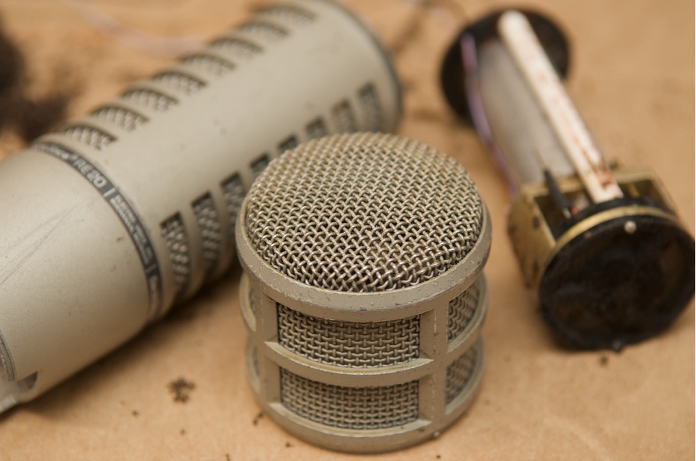 Electro-Voice RE20 head of mic not dented but still pretty dirty