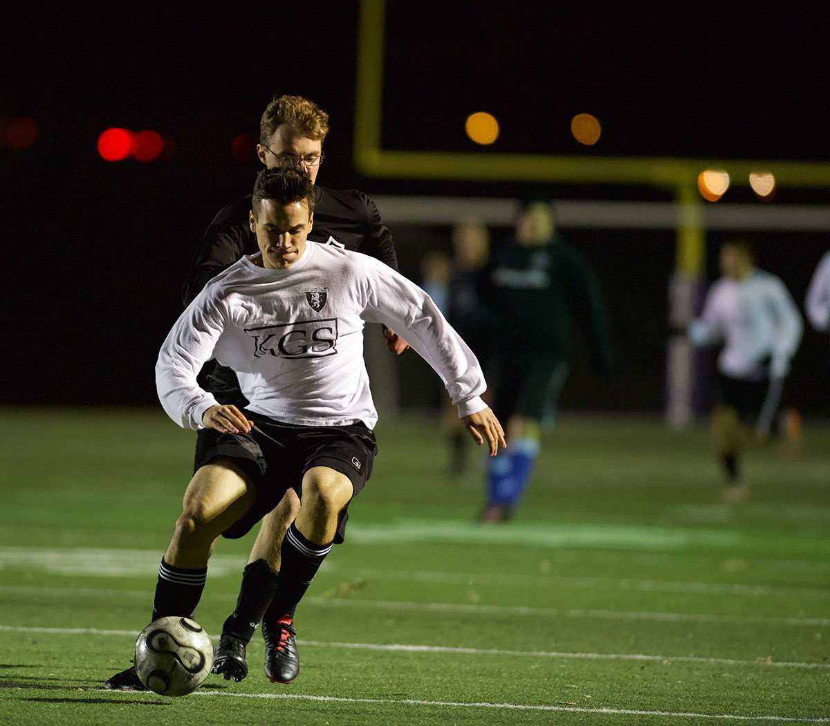 Tack sharp Nikon 300mm 2.8 soccer action photos