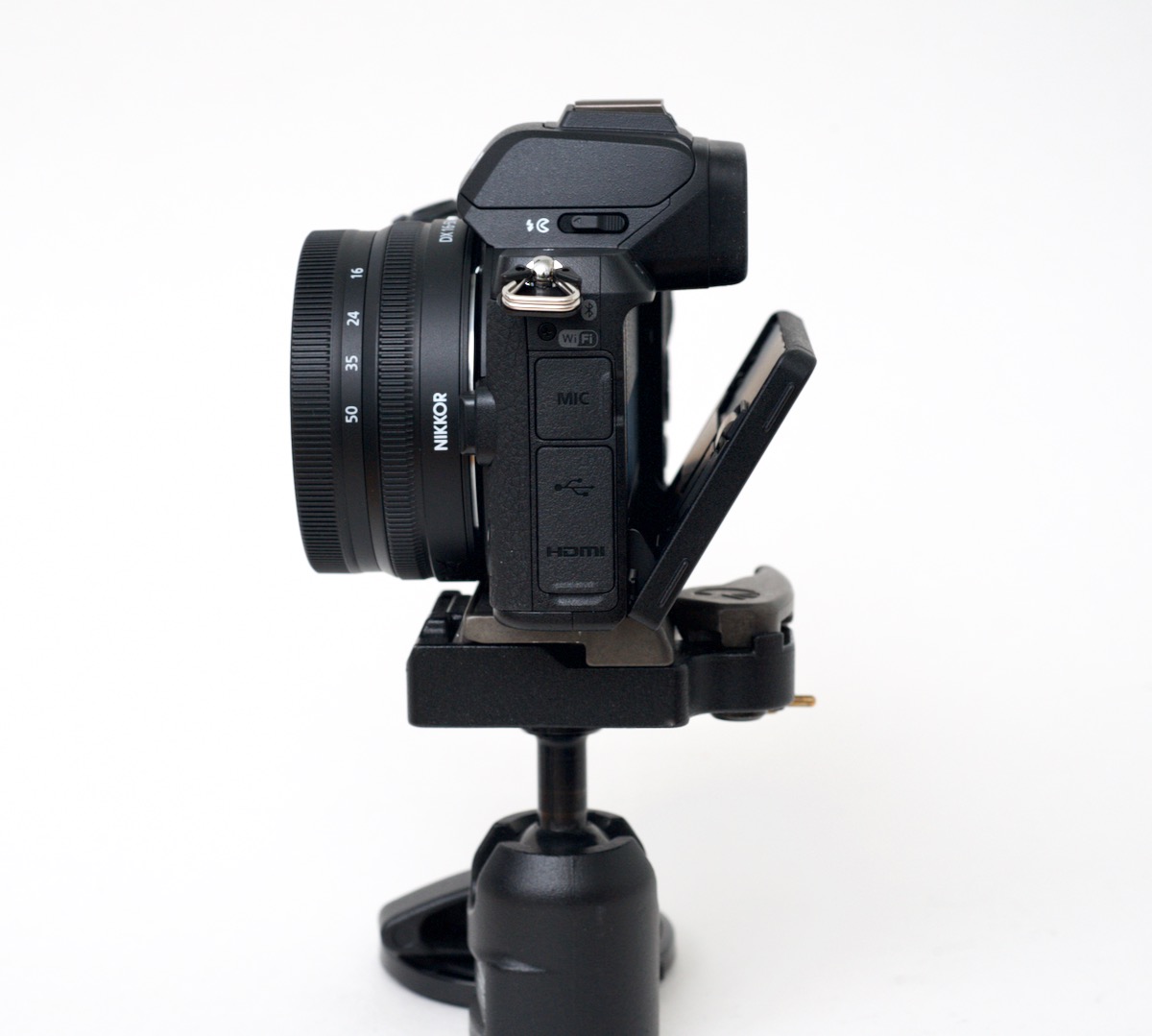 Z50 LCD can't flip down on tripod