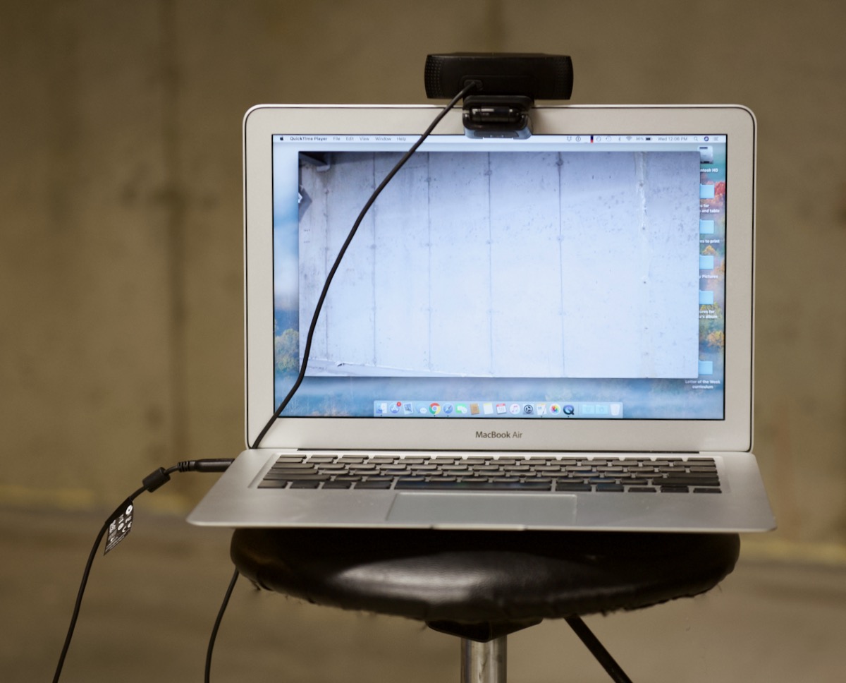 Streaming setup with external USB webcam