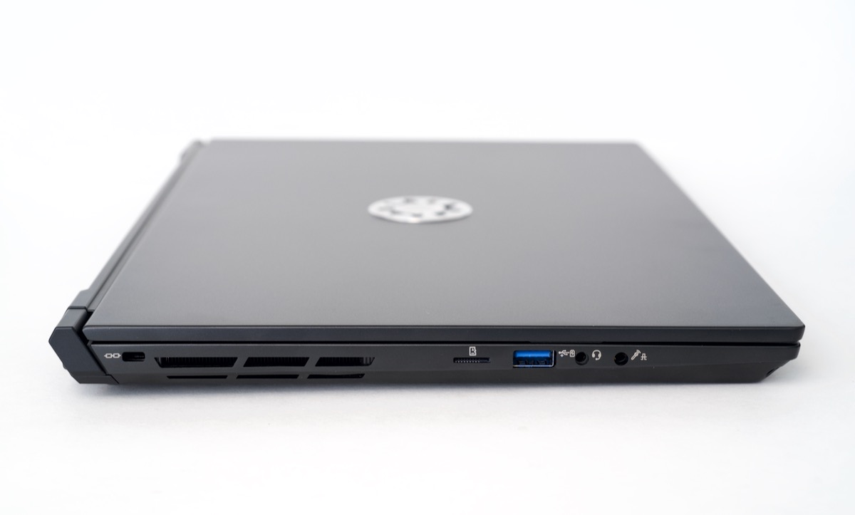 Kubuntu Focus M2 Left