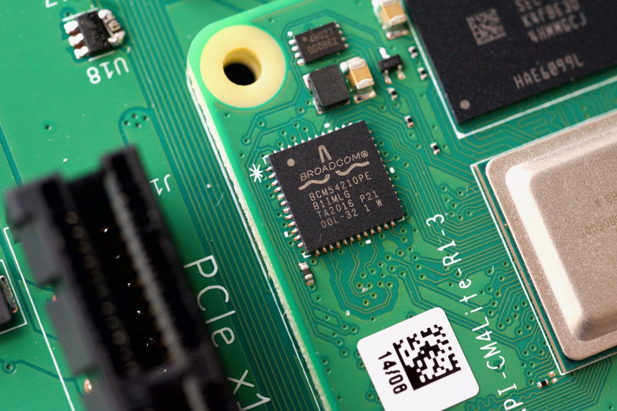 Broadcom Gigabit Ethernet controller for Raspberry Pi Compute Module 4