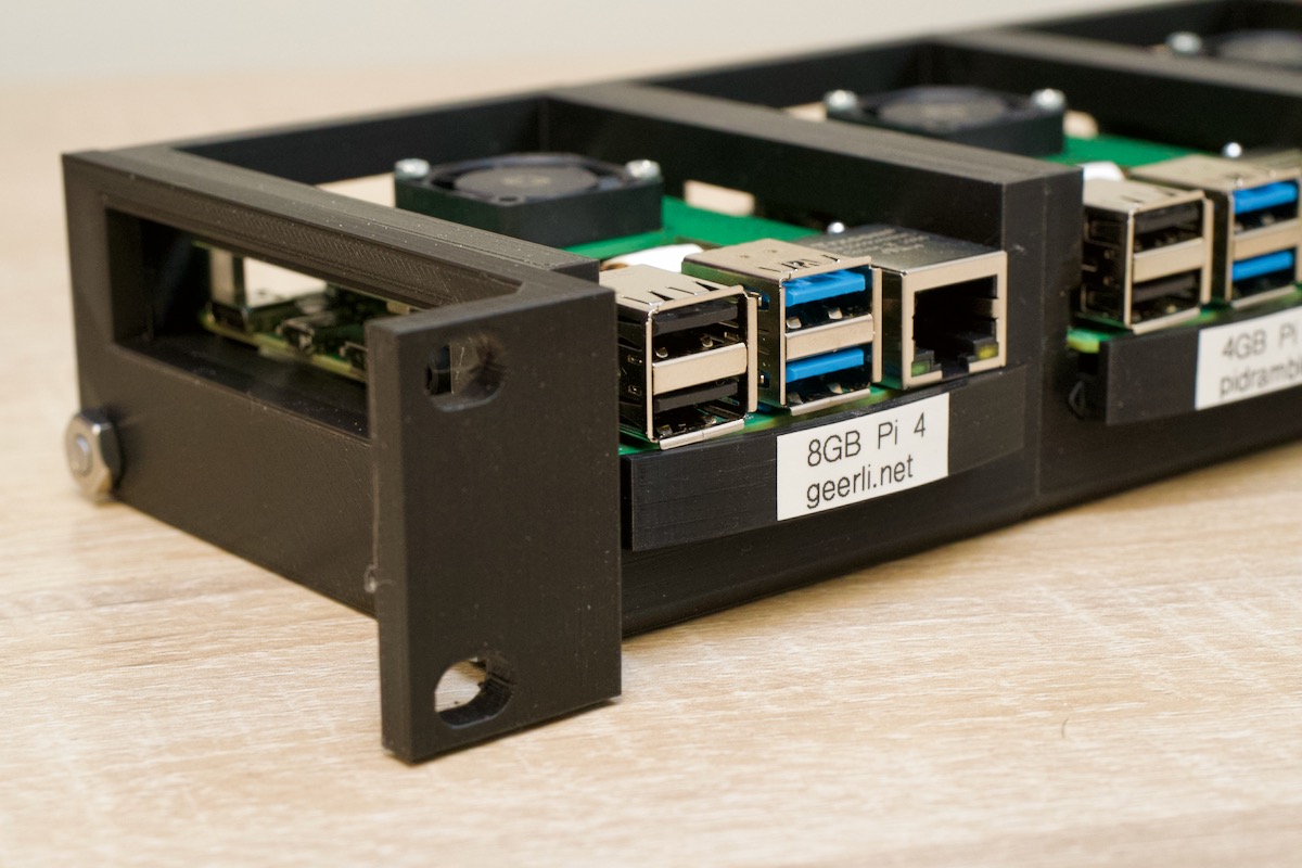 Internet Raspberry Pi in Rackmount case