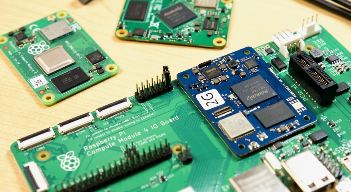Pine64 SOQuartz on Raspberry Pi Compute Module 4 IO Board
