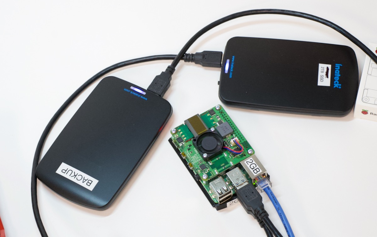 Raspberry Pi PoE+ HAT stress test with two USB 3 SSDs