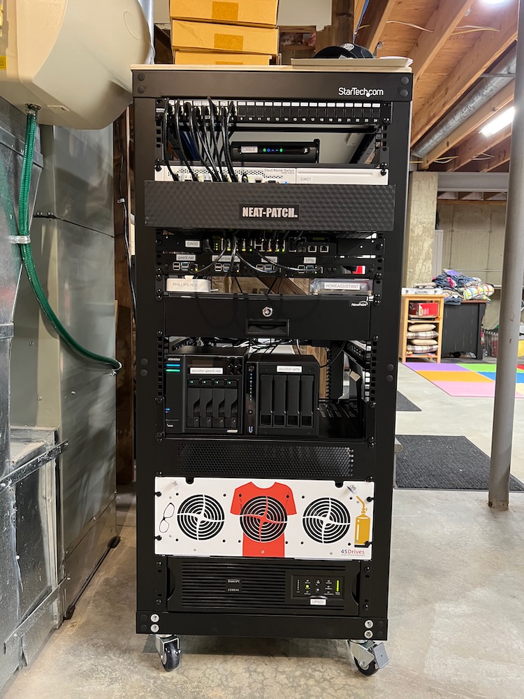 Storinator in homelab rack