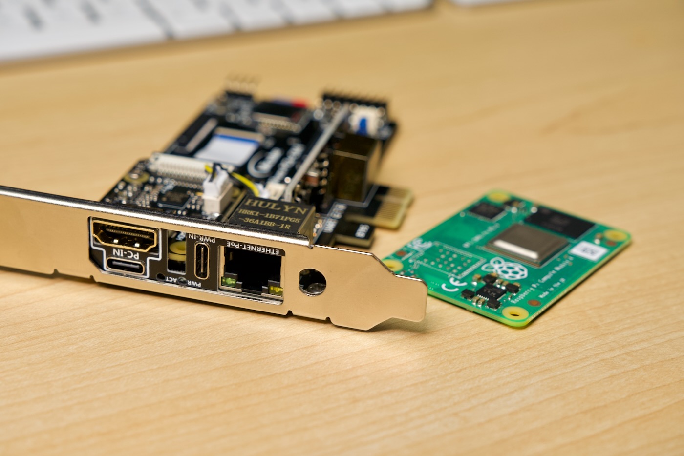 BliKVM PCIe with Raspberry Pi Compute Module 4