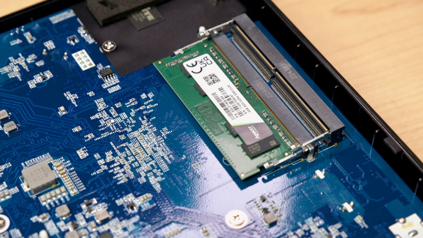 Flashstor 12 Pro - RAM slot for DDR4 SODIMM 3200