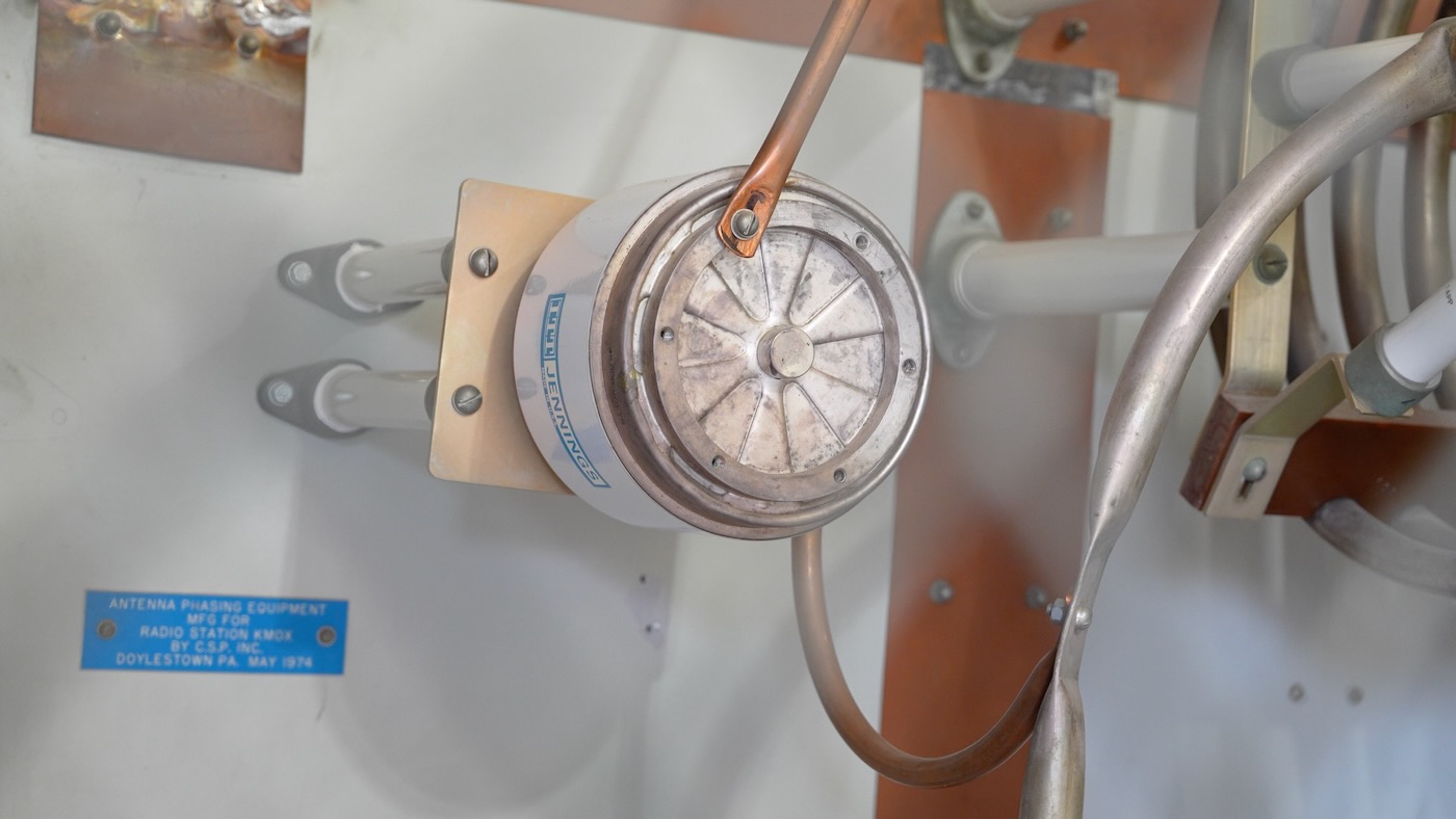 KMOX-AM Tower site capacitor in ATU