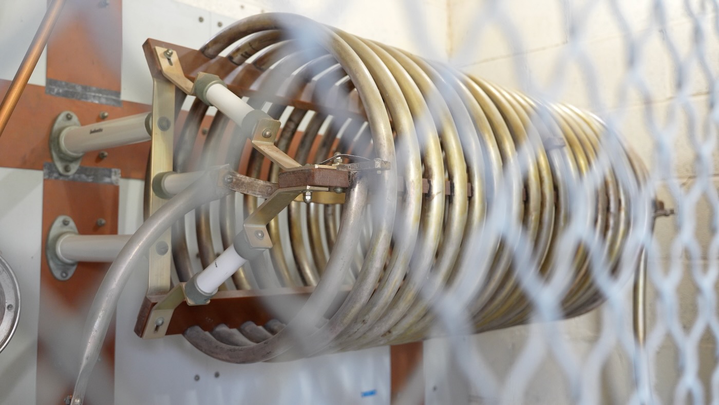 KMOX-AM Tower site coil inductor in ATU