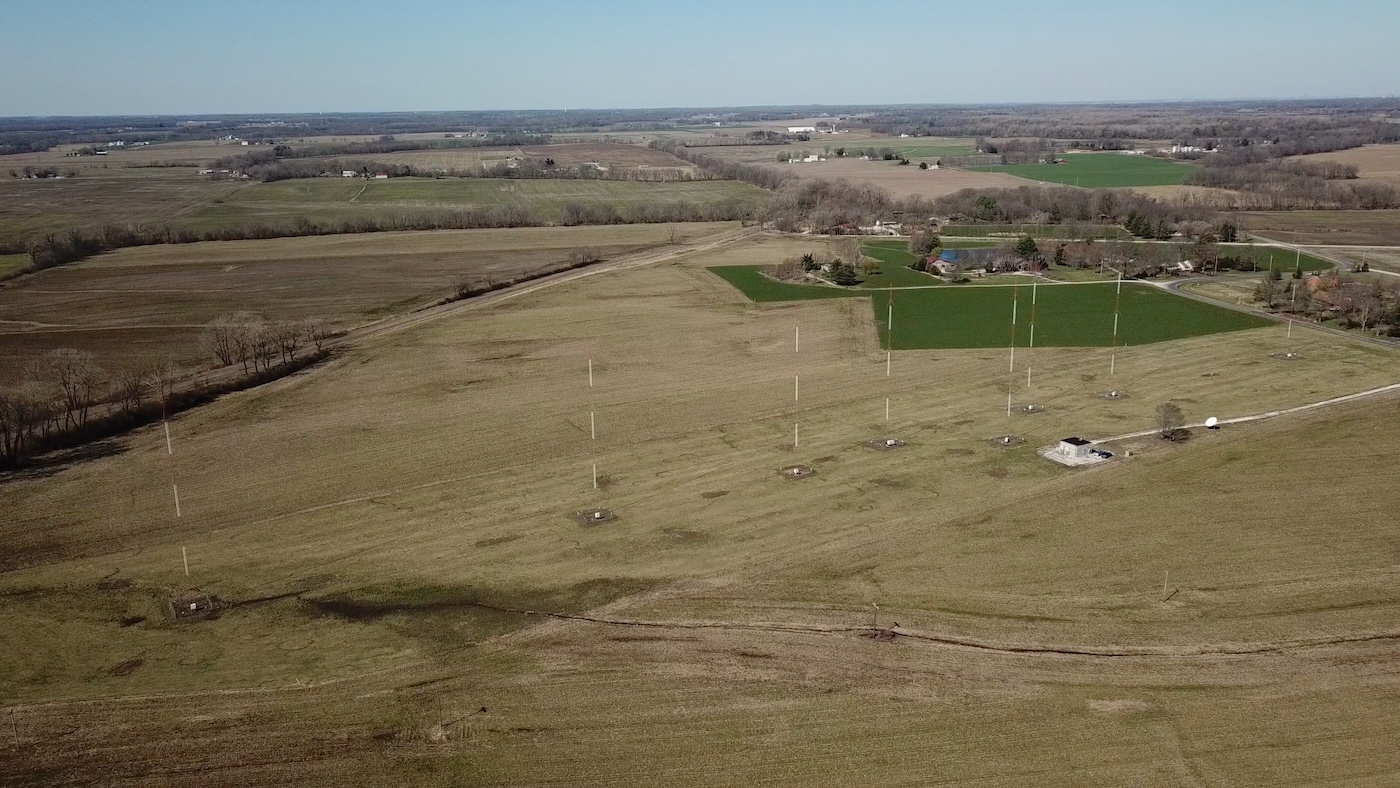 WSDZ 8-tower AM transmitter site array