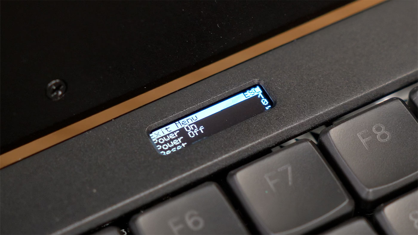 MNT Reform Power OLED