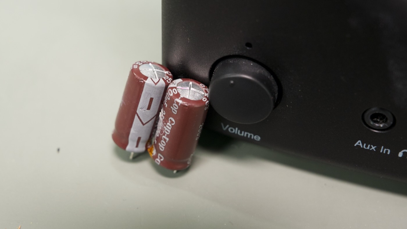 PreSonus Eris E3.5 old bulging capacitors