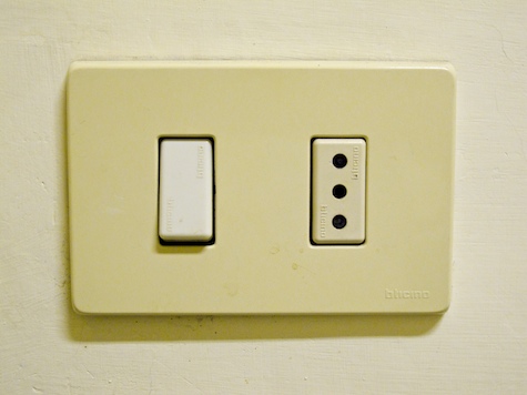 European Lightswitch and Power Outlet