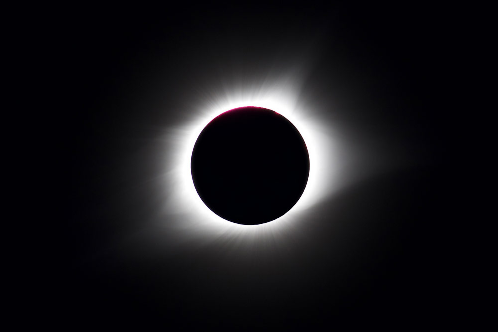 2017 Total Solar Eclipse totality and prominences by Jeff Geerling