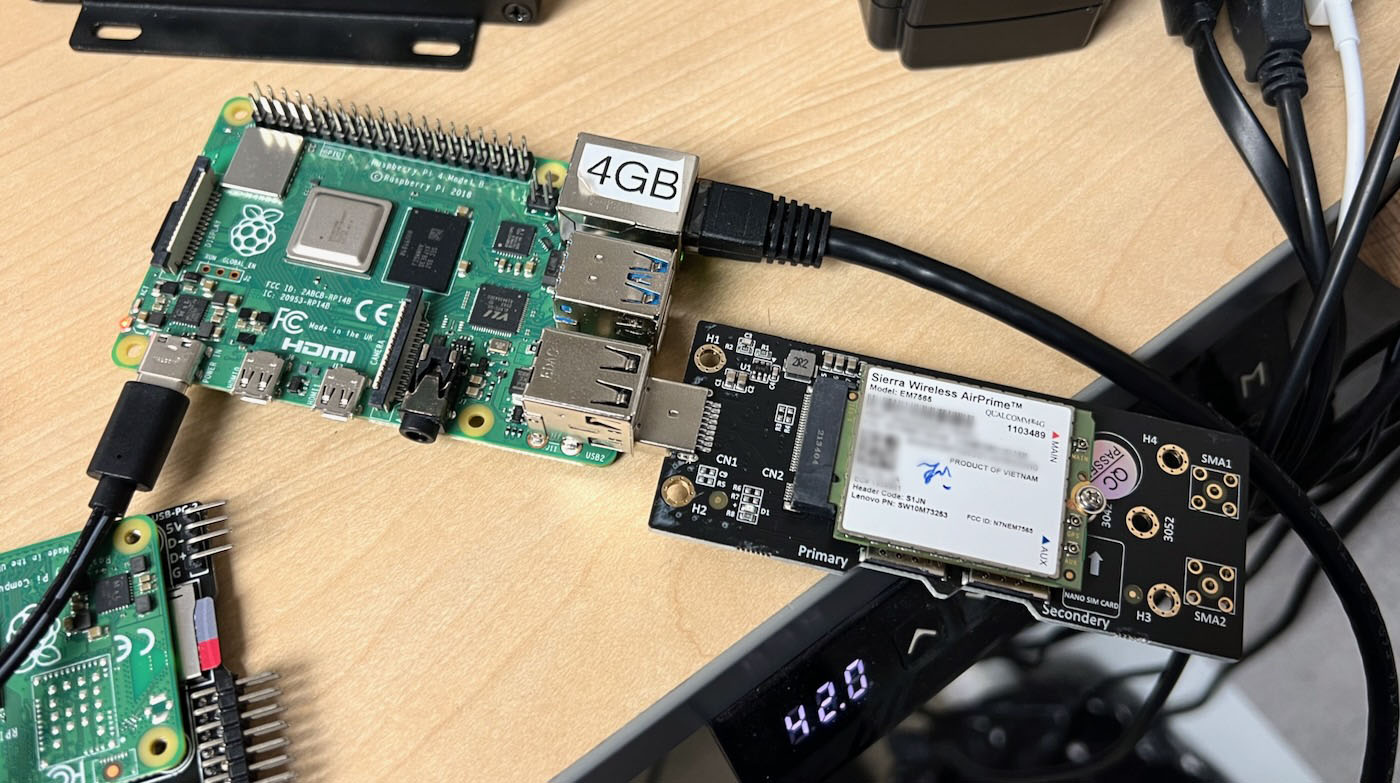 4G LTE card in USB 2.0 port on Raspberry Pi 4 using M.2 B-key NGFF adapter