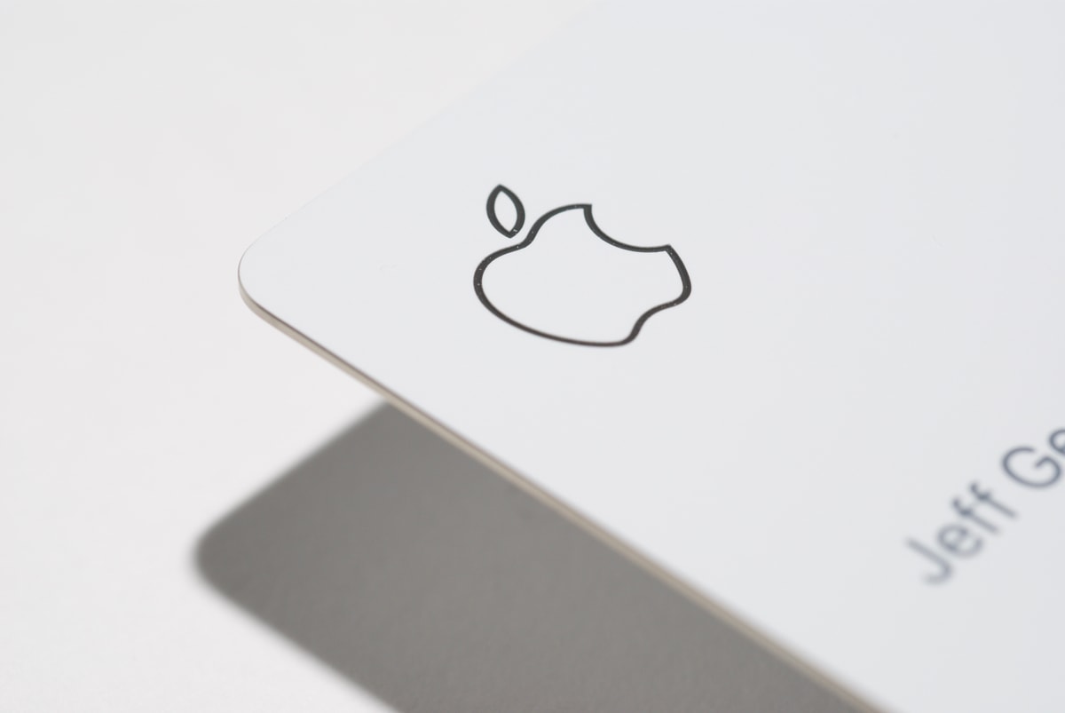 Apple Card - Apple logo detail