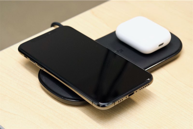 iPhone and AirPods charging on Choetech dual mat