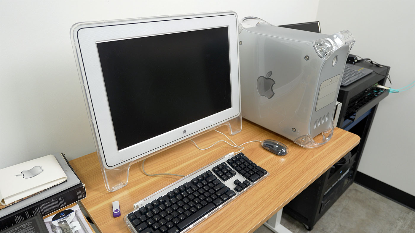 G4 MDD with Apple Pro Keyboard and Mouse
