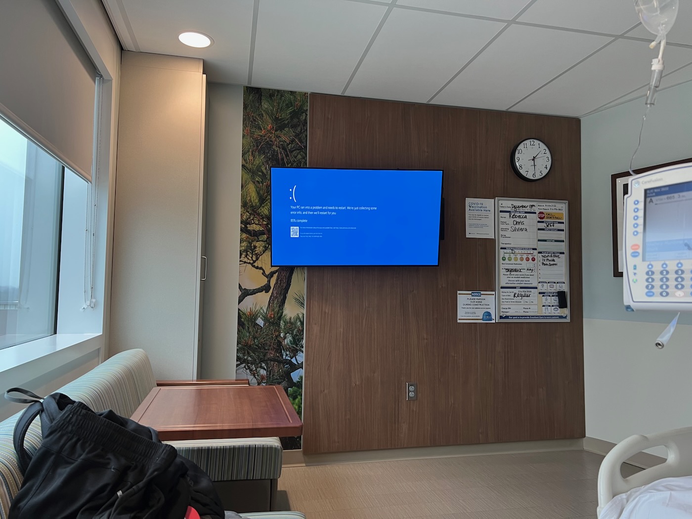In room patient PC TV entertainment screen is locked up windows reboot