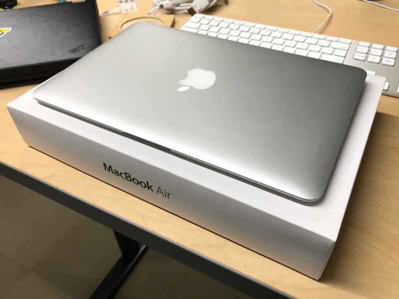 11" MacBook Air on box