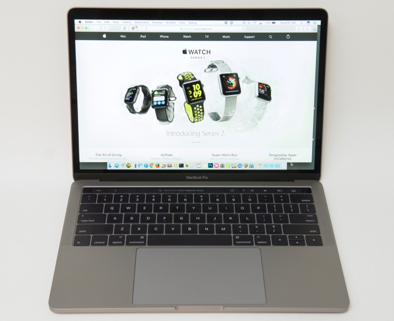 2016 13" MacBook Pro - hero image with Apple.com in Safari