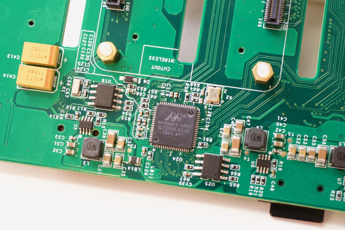 Marvell SATA chip on Raspberry Pi Compute Module 4 SATA NAS Wiretrustee board