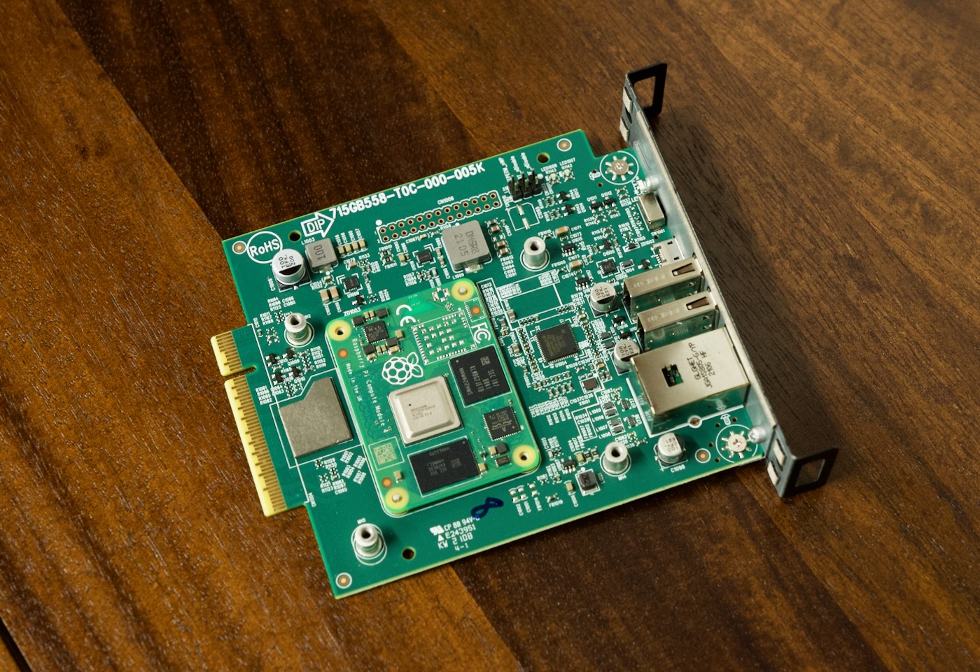 Raspberry Pi Compute Module 4 carrier board Sharp NEC