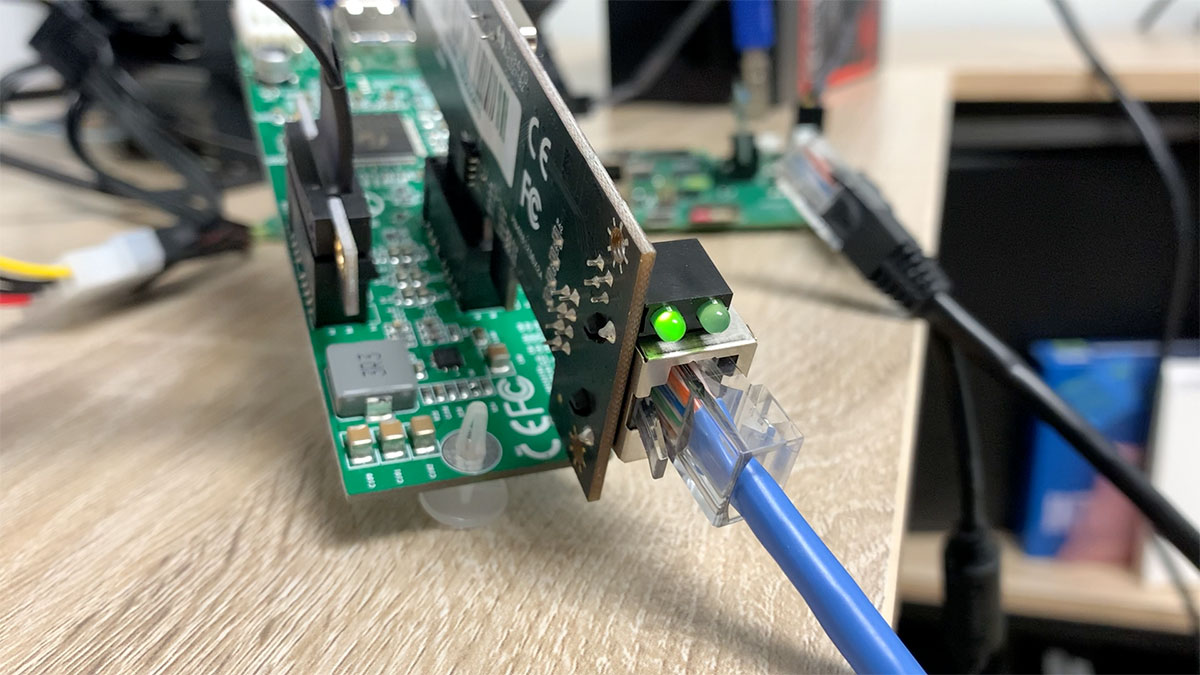 Raspberry Pi 2.5G Ethernet through PCIe Switch
