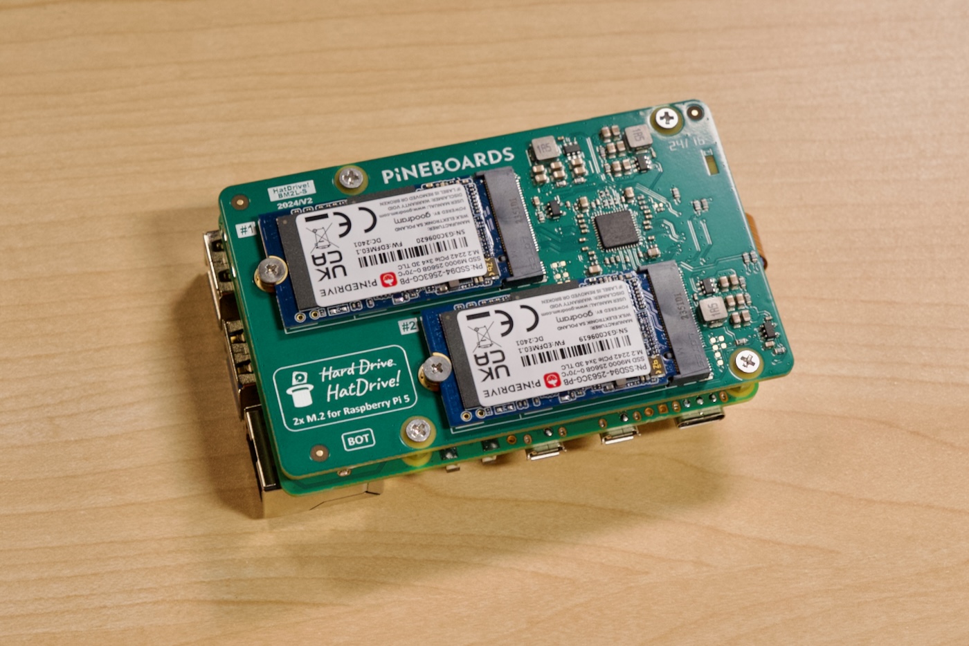 Pineboards dual NVMe HAT